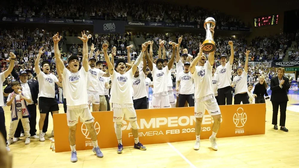 El Obradoiro asciende y convierte Sar en una fiesta de ACB